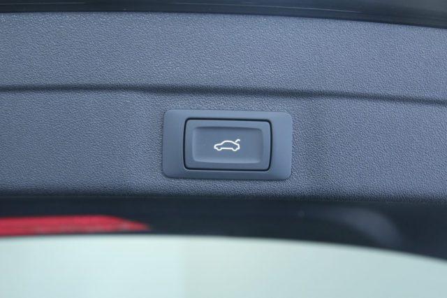 AUDI A5 Avant TFSI S tronic S Line edition black plus