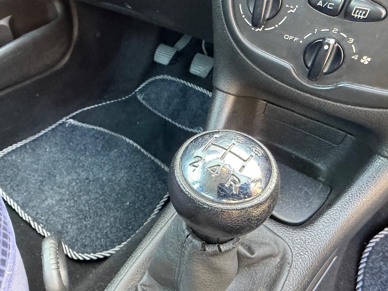 Peugeot 206 1.1 benzina clima neopatentati