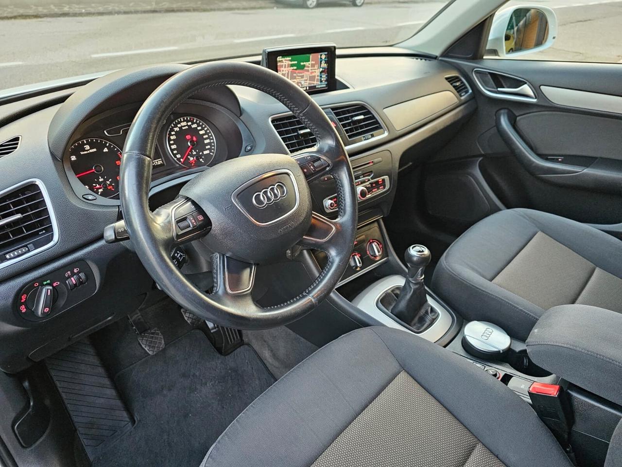 Audi Q3 2.0 TDI 140cv Business*Navi*Pdc*Unipro*Euro5