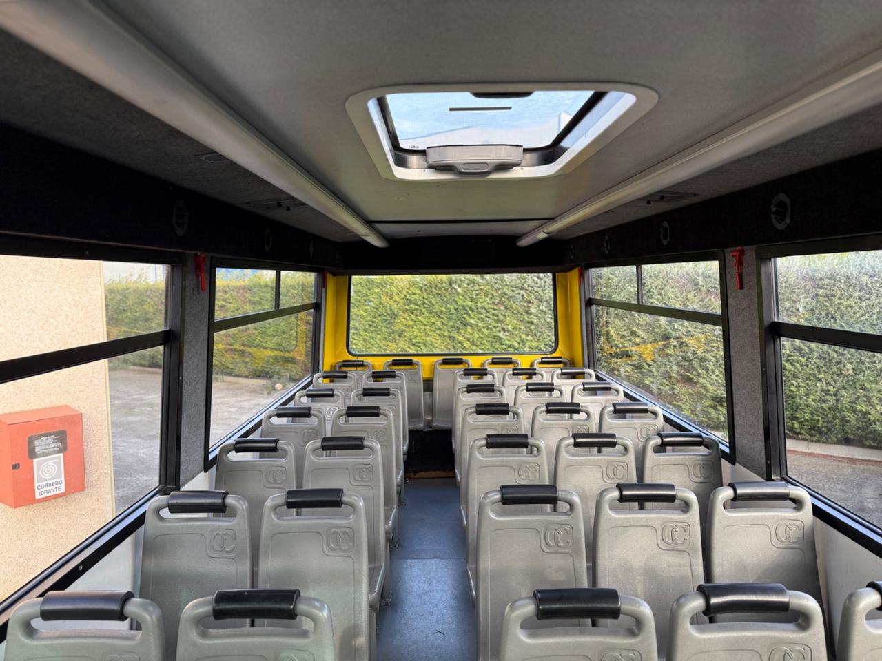 Scuolabus/ Iveco 42 posti euro 9.500