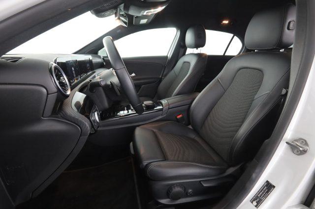 MERCEDES-BENZ A 180 A 180 d Automatic Business Extra