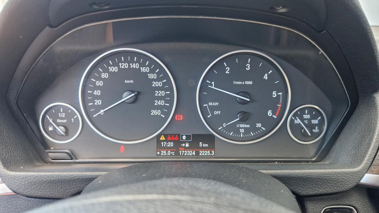 BMW 318 Touring Luxury anno 2014