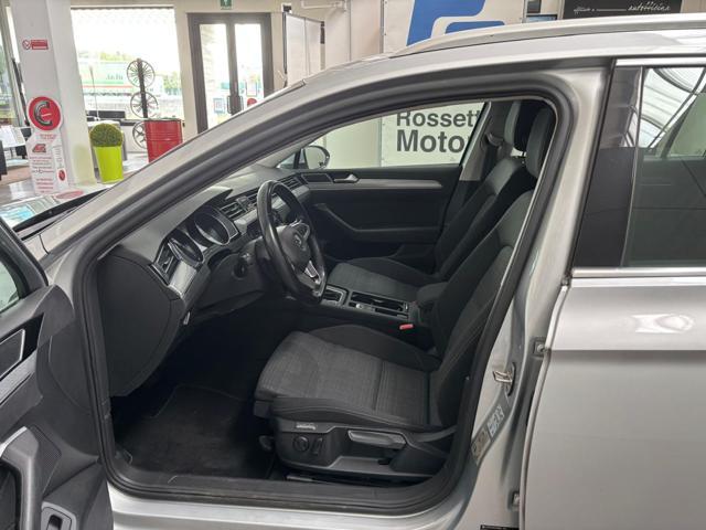 VOLKSWAGEN Passat Variant 2.0 TDI SCR EVO DSG Business