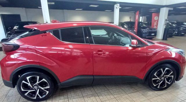 TOYOTA C-HR 1.8 Hybrid E-CVT Trend