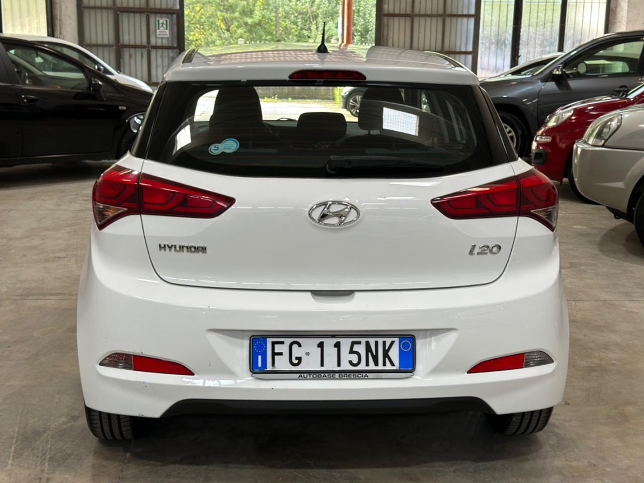 Hyundai i20 1.2 5P UNICOPR KMCERT NEOPAT GARANZ