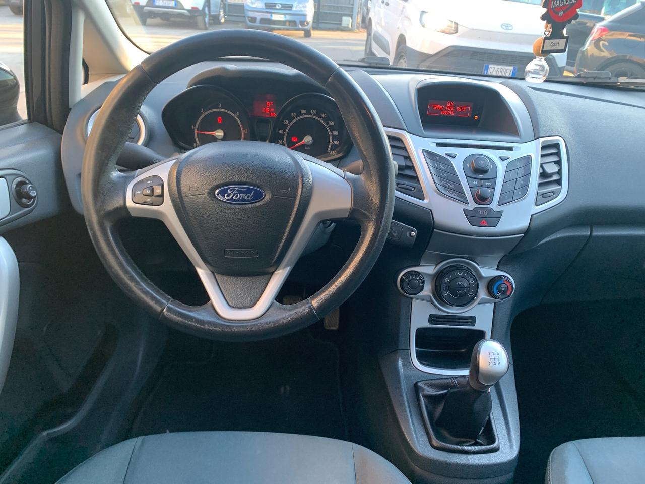 Ford Fiesta 1.4 TDCi 70CV 5 porte