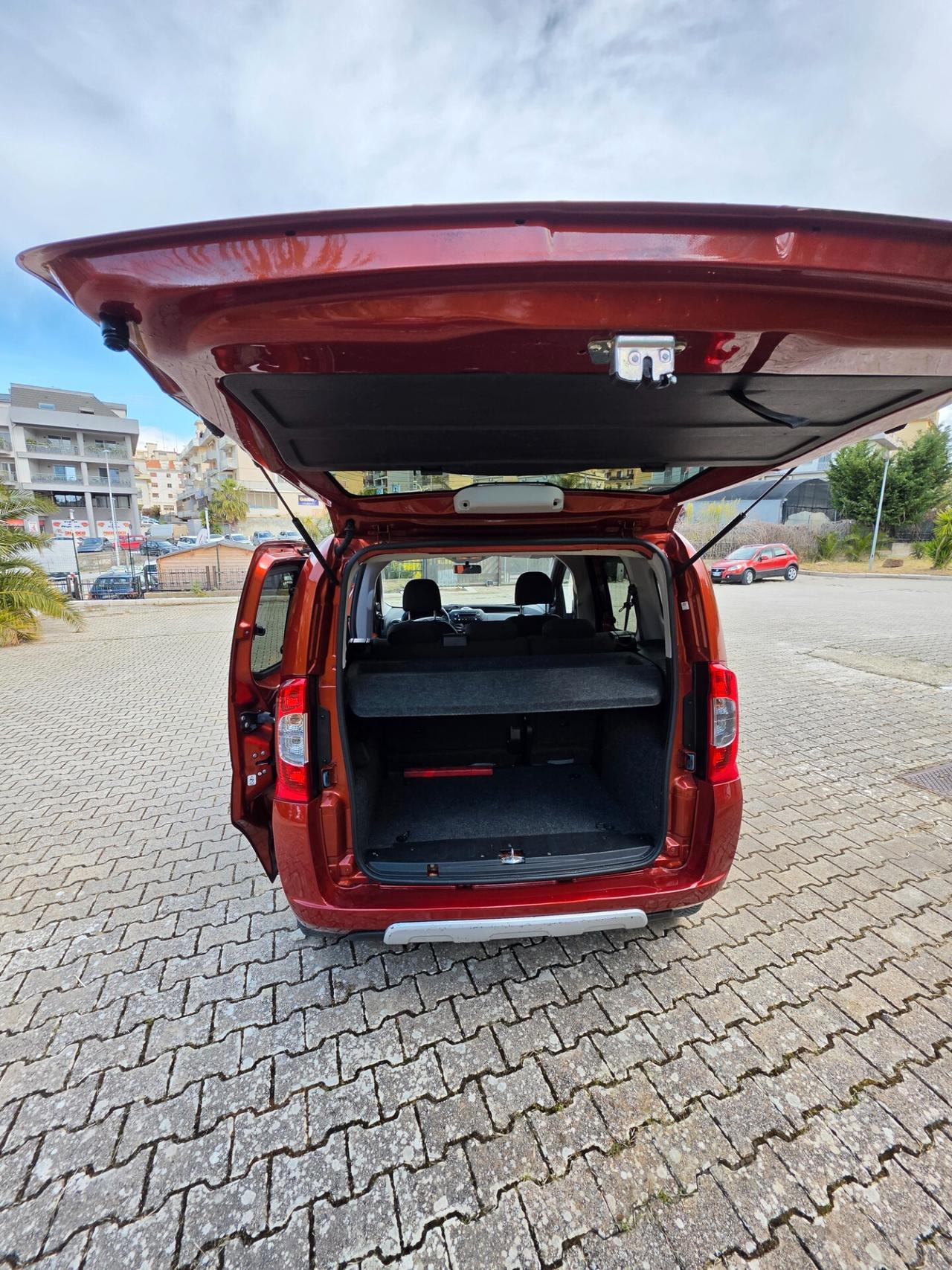 Fiat Qubo 1.3 MJT 95 CV Trekking