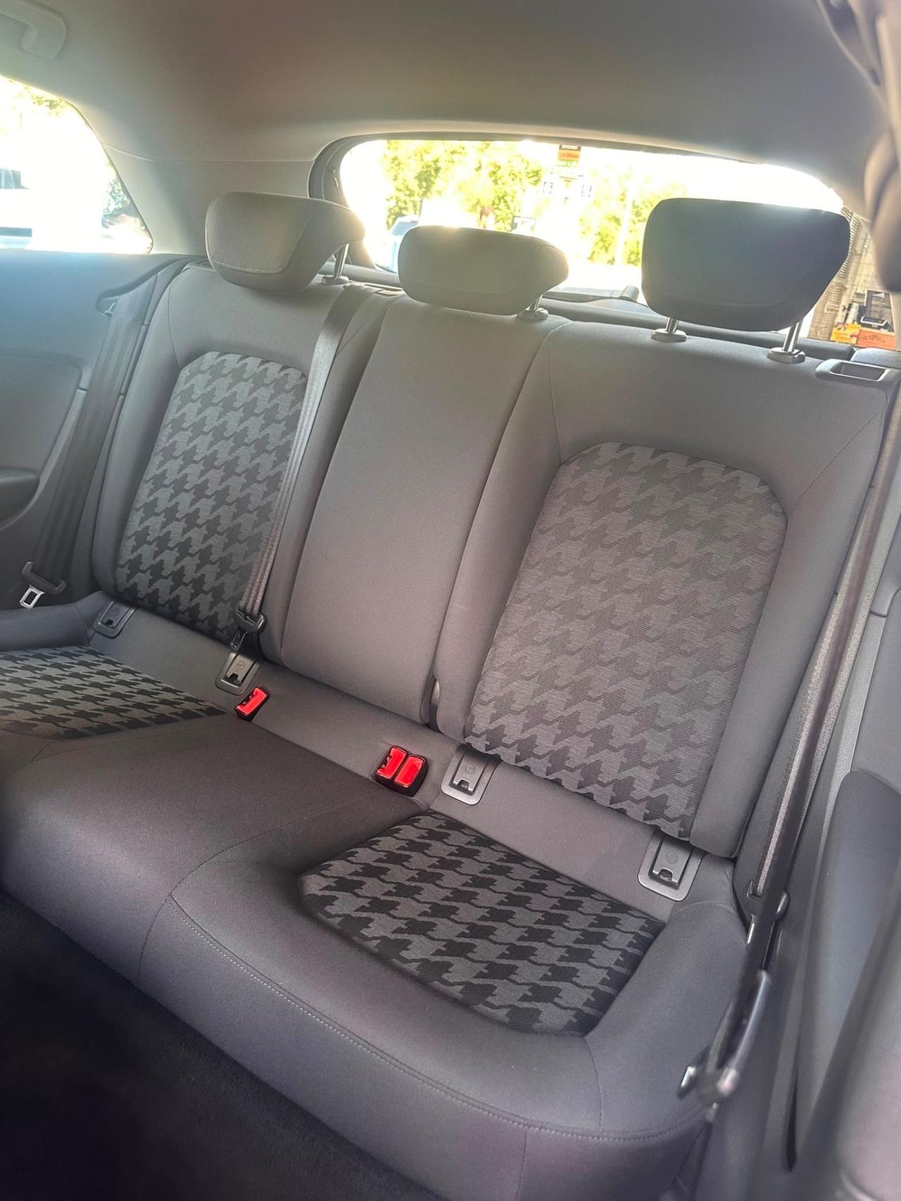 Audi A3 SPB 1.6 TDI clean diesel S tronic Ambiente