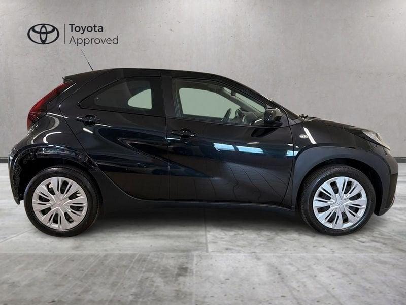 Toyota Aygo X 1.0B (72 CV) Active S-CVT