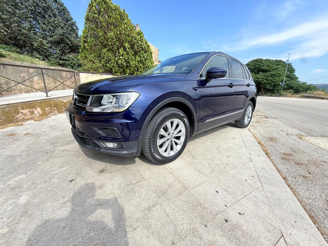 Volkswagen Tiguan 2.0 TDI SCR DSG 4MOTION Business BMT