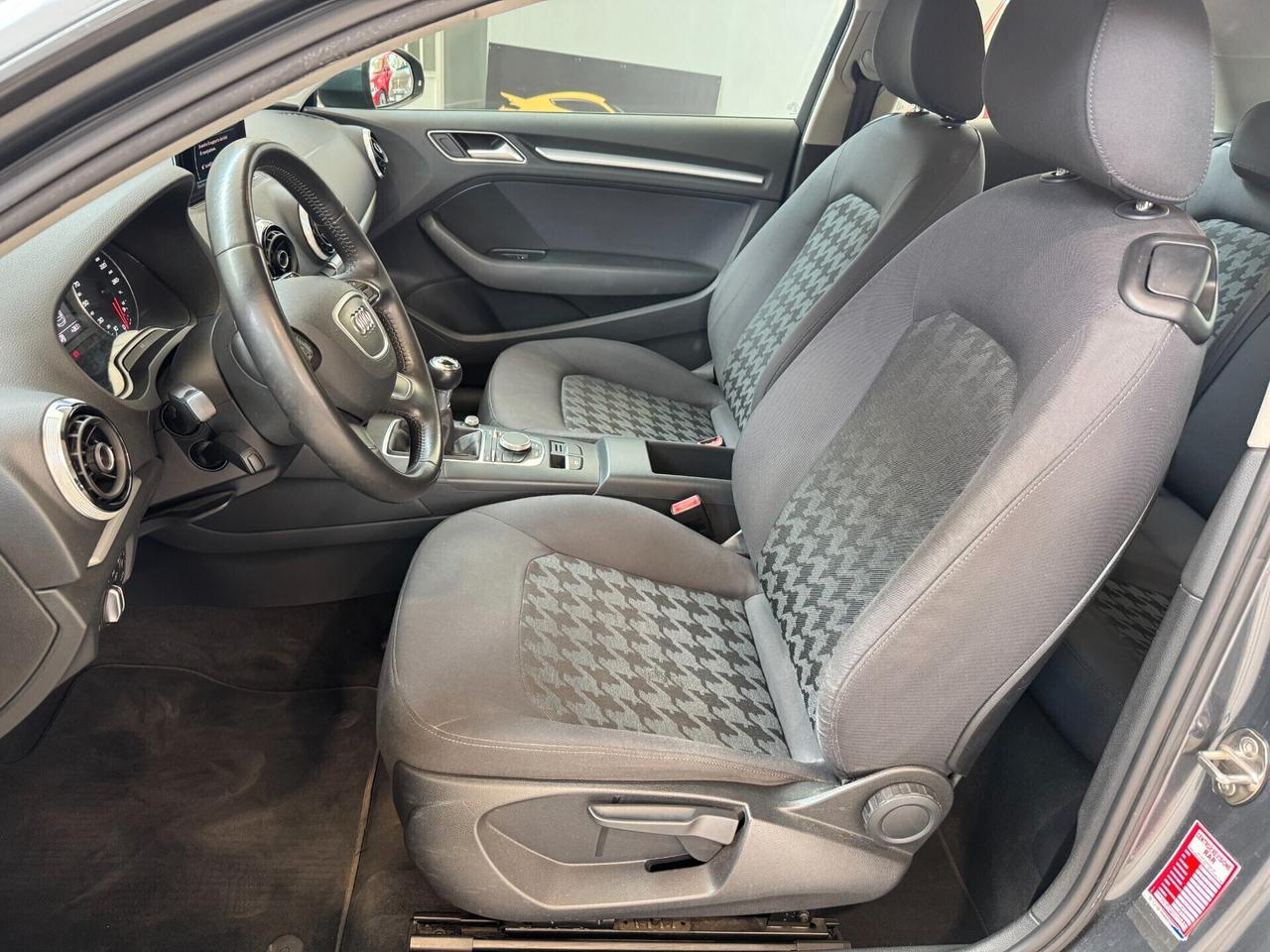 Audi A3 3P 1.6 TDI 105 CV YOUNG