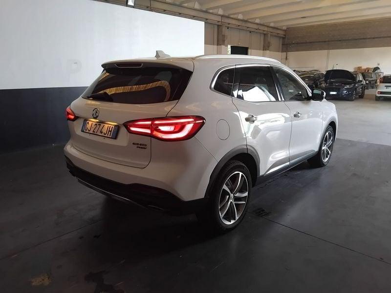 MG EHS Plug-in Hybrid Exclusive