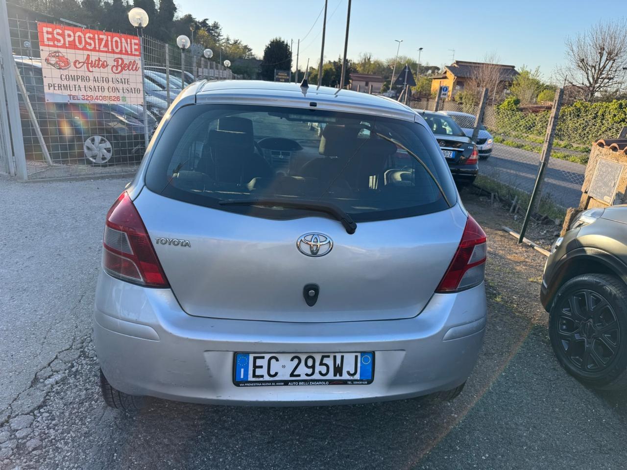 Toyota Yaris 1.0 5 porte Sol NEOPATENTATI