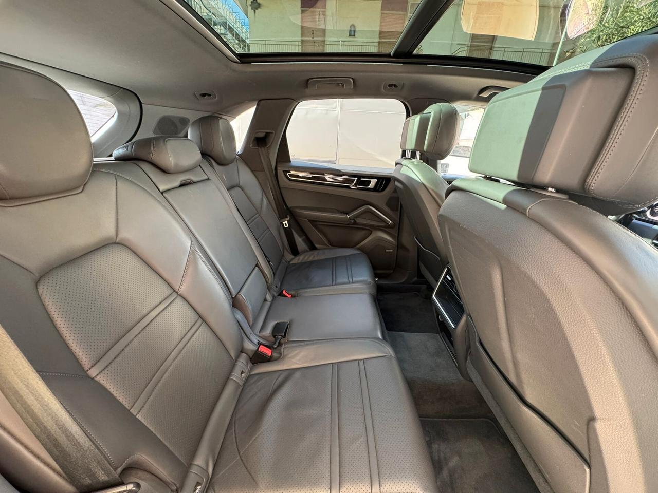 Porsche Cayenne 3.0 V6 E-Hybrid