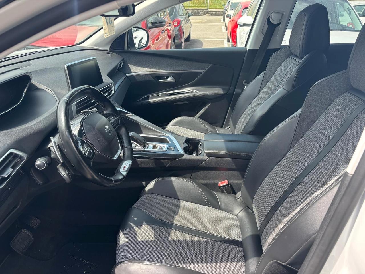 Peugeot 3008 ALLURE 1.2 PureTech 130CV - 2019