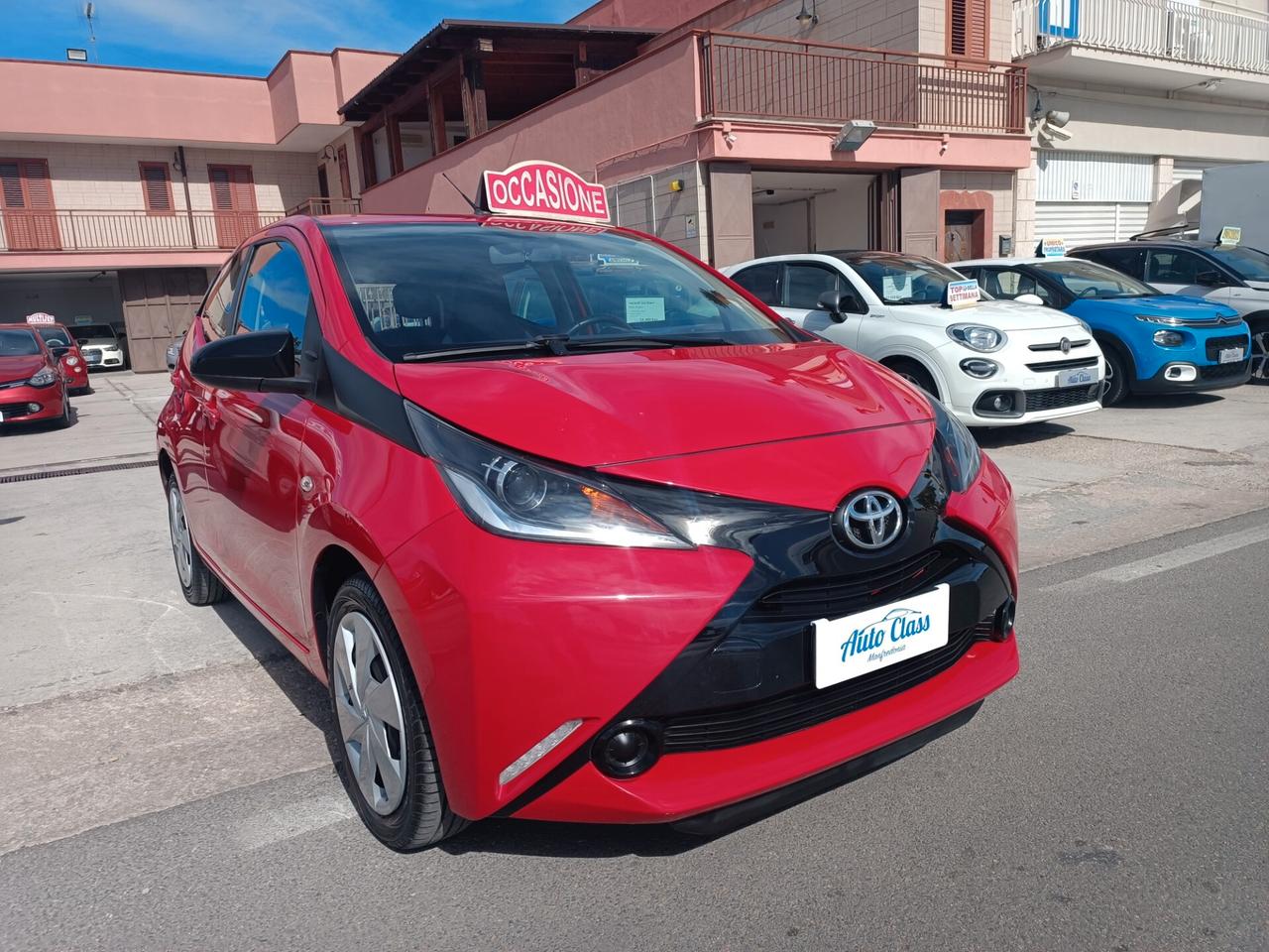 Toyota Aygo 1.0 VVT-i 69 CV 5 porte x-cool