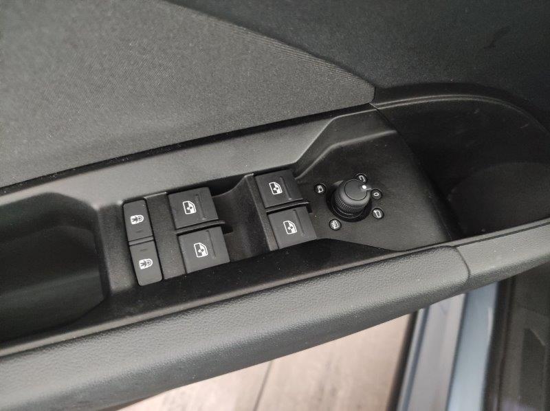 AUDI Q4 e-tron - Q4 40 e-tron S line edition