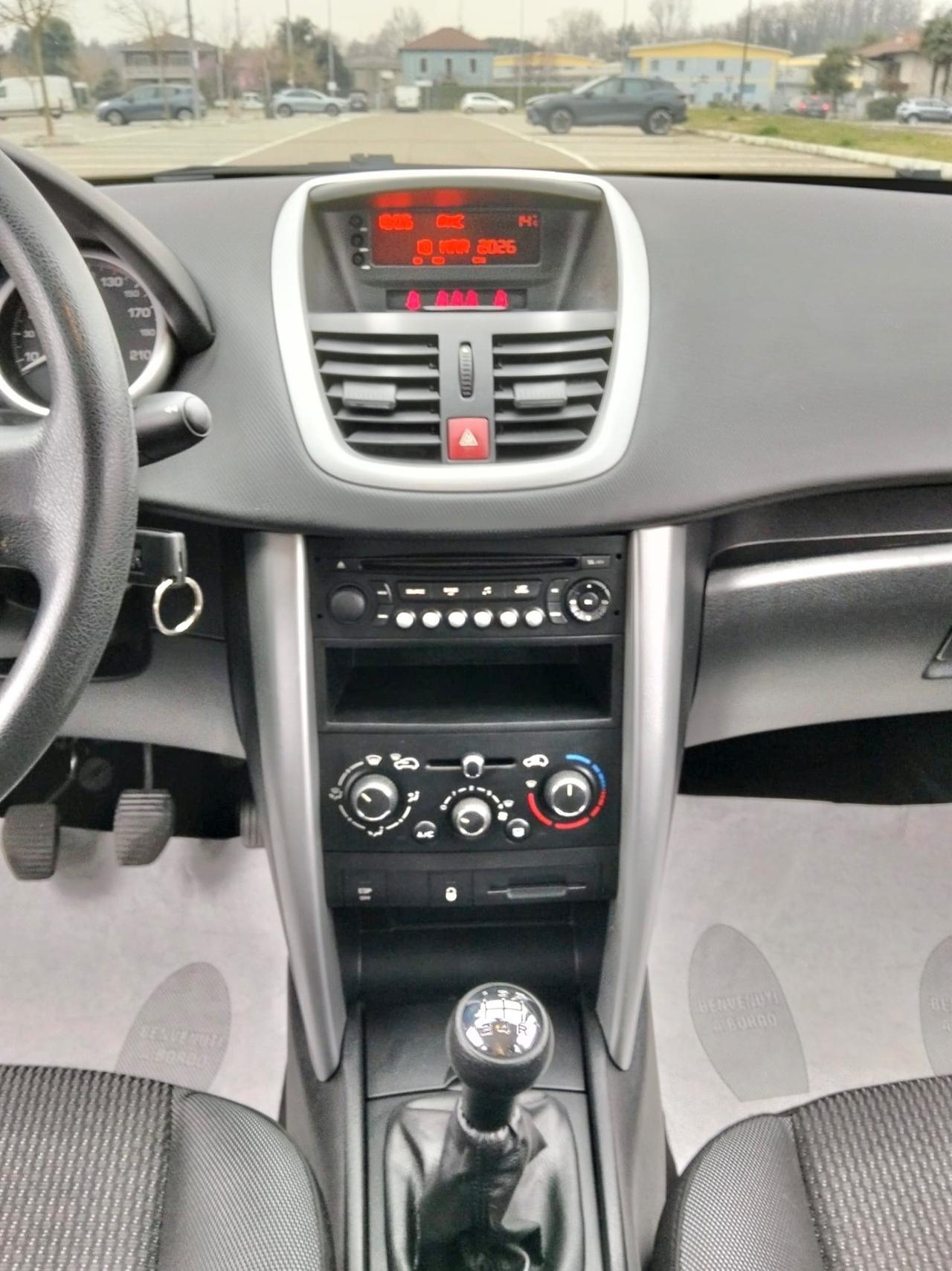 Peugeot 207 1.4 8V 75CV 5p. GPL*Clima*Euro5