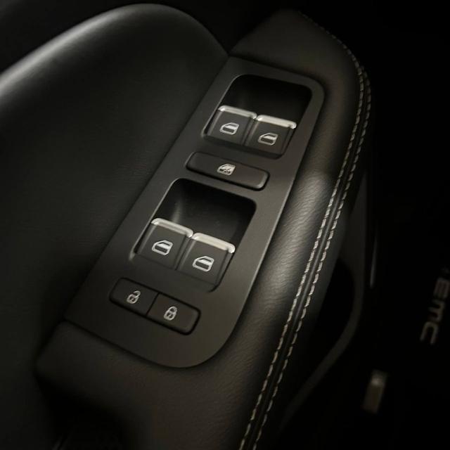 EMC Sei 1.5 M/T VARI COLORI DISPONIBILI