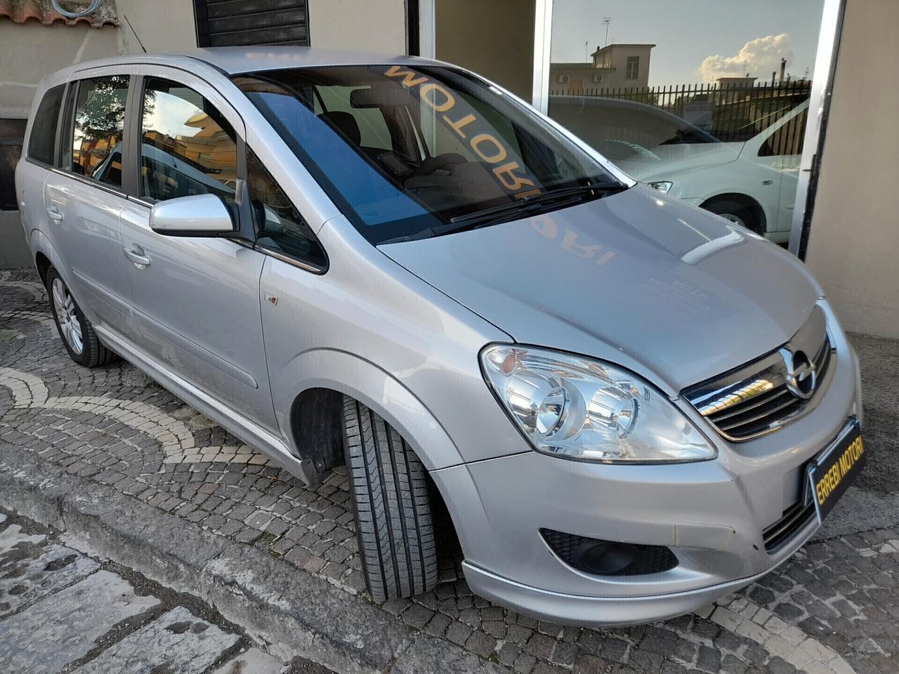 Opel Zafira 7 POSTI BENZ/METANO X NEOPATENTATI