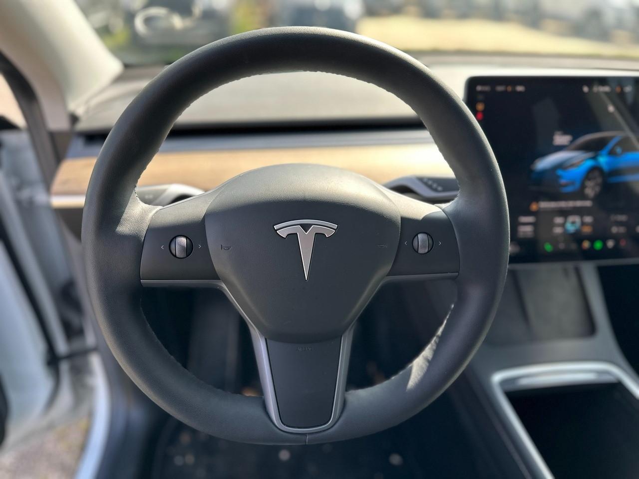TESLA Model Y 2021 - Model Y Single Motor rwd