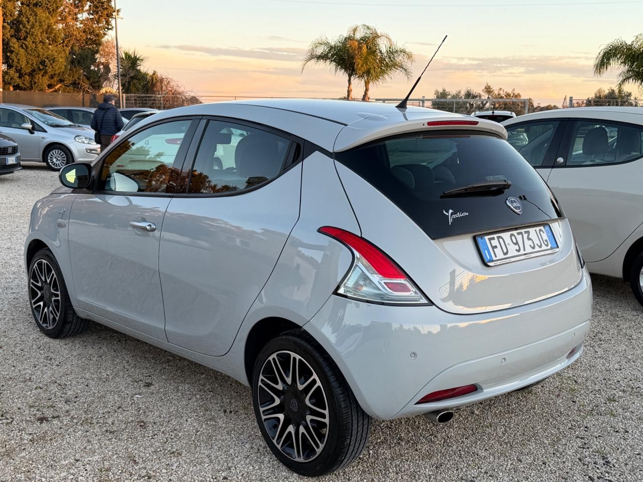 Lancia Ypsilon 1.2 69 CV 5 porte Opening Edition