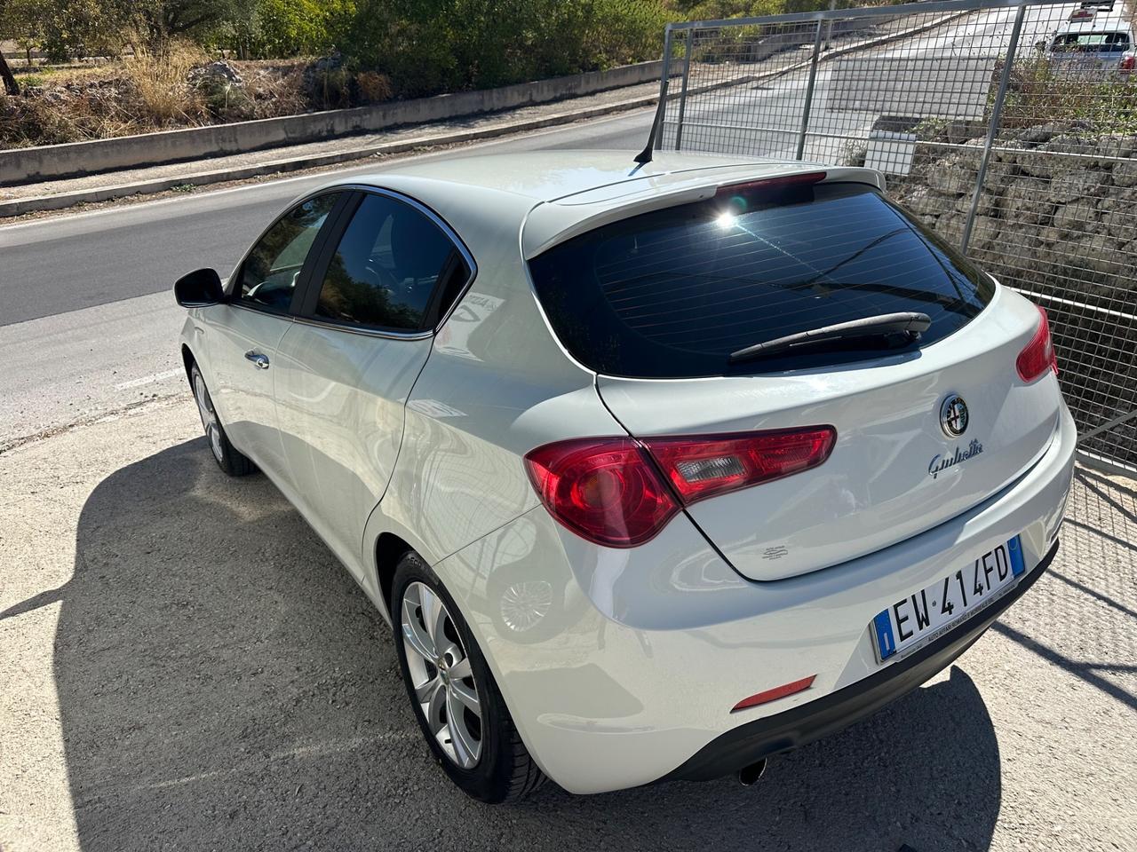 Alfa Romeo Giulietta 1.6 JTDm-2 105 CV Progression