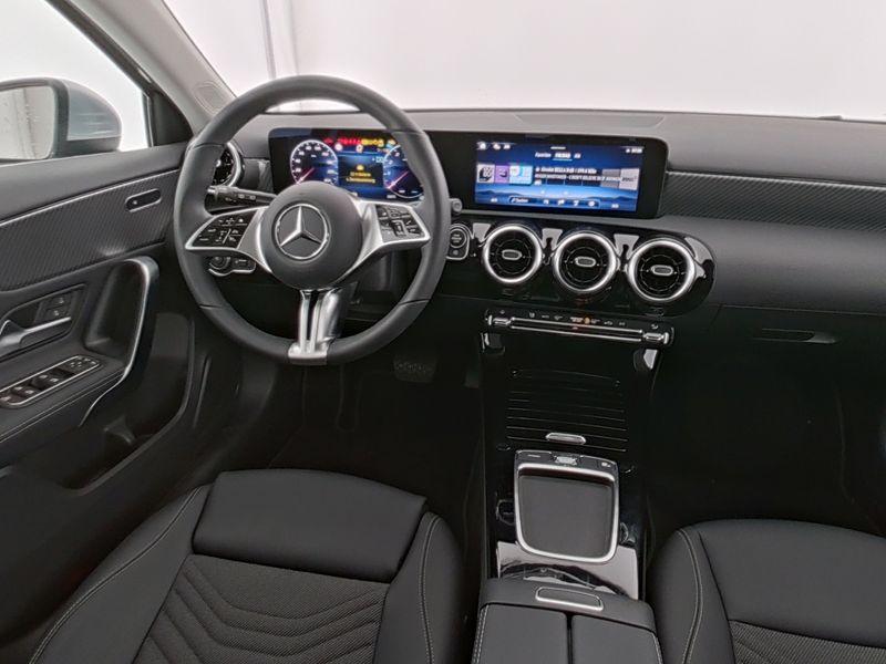 Mercedes-Benz A 180 180 Automatic Progressive Advanced