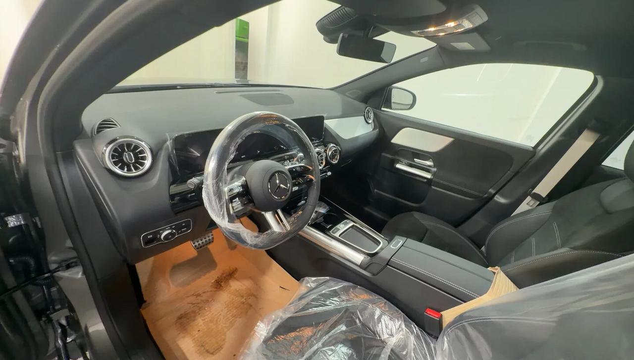 MERCEDES GLA 200 D AMG LINE KM0
