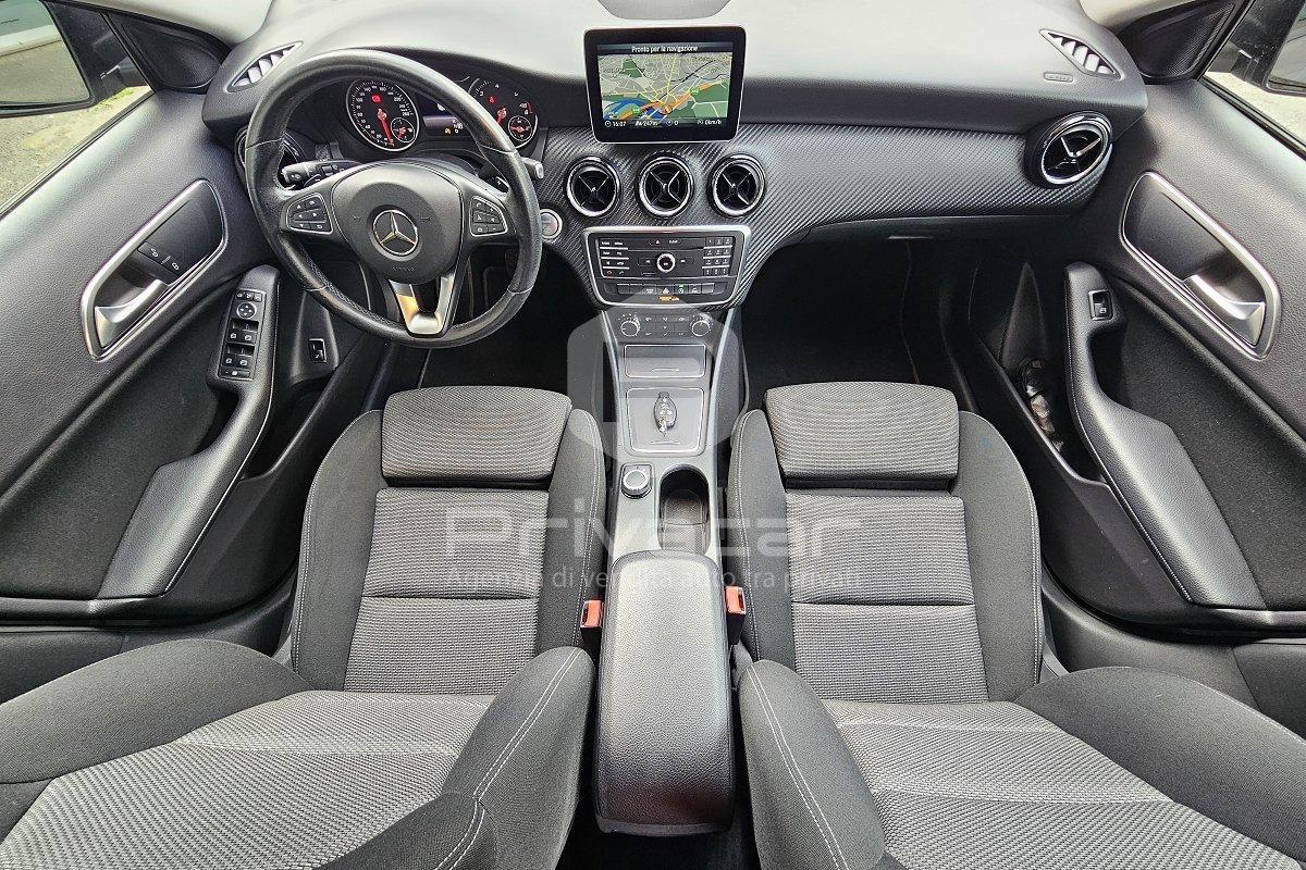 MERCEDES GLA 200 d Automatic Business Extra