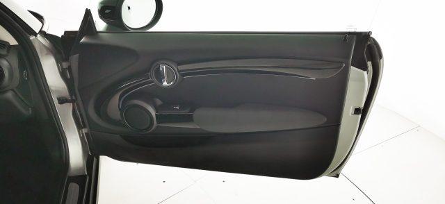 MINI Cooper SE Essential