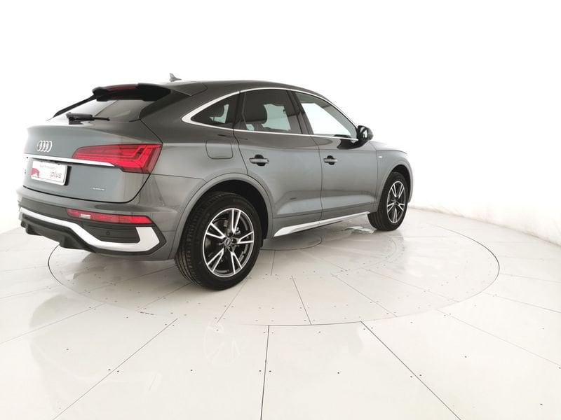 Audi Q5 Sportback 40 2.0 tdi mhev 12V S line quattro s-tronic