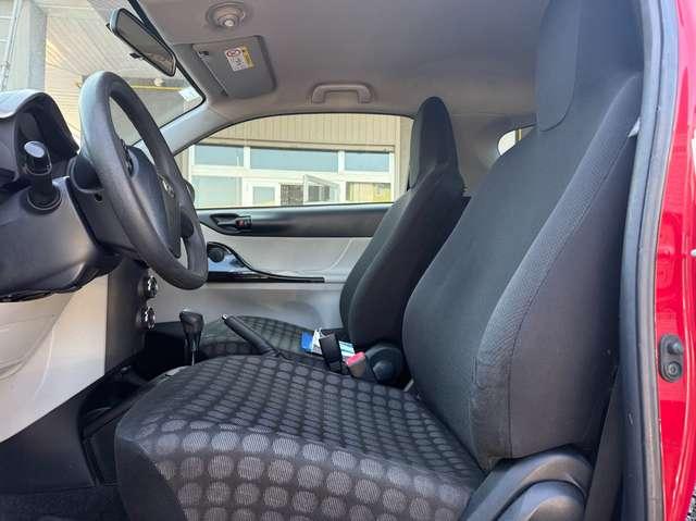 Toyota iQ iQ 1.0 Lounge / NEOPATENTATI