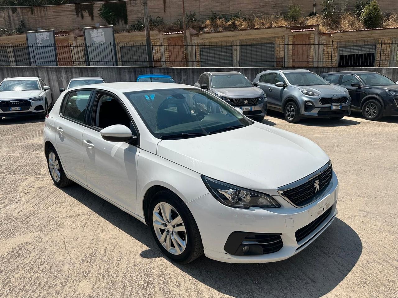 Peugeot 308 BlueHDi 100 S&S Active