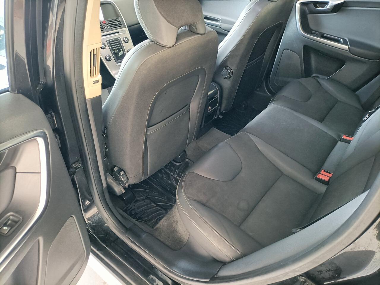 Volvo XC 60 D4 AWD CV 163 Geartronic Summum 06/2012