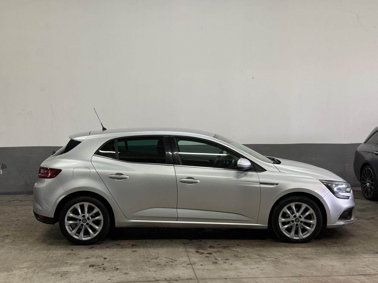 Renault Megane Mégane dCi 8V 110 CV EDC Energy Bose