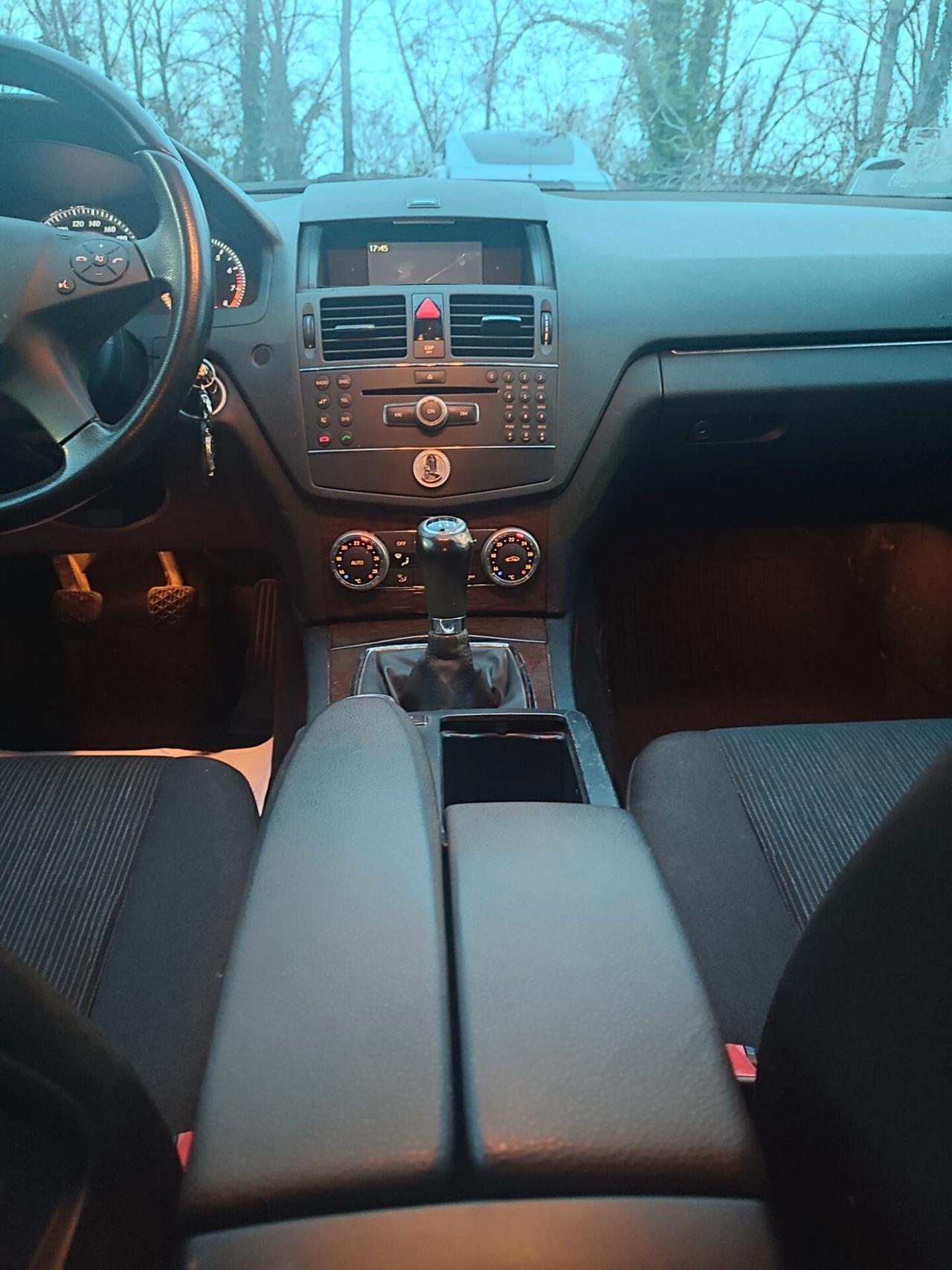 MERCEDES C200 BERLINA A METANO POCHI KM GANCIO TRAINO