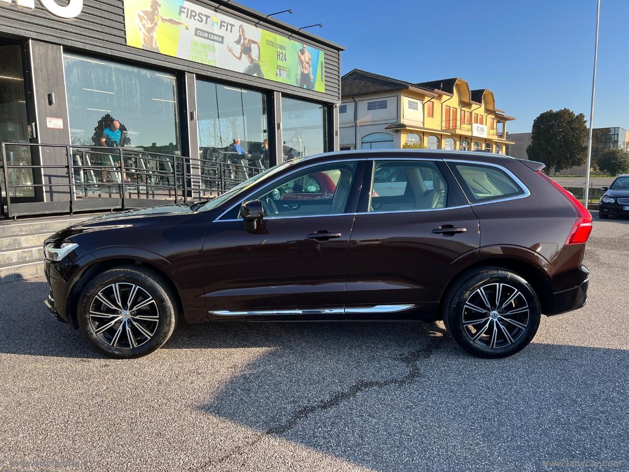 VOLVO XC60 B4 5 POSTI +IVA