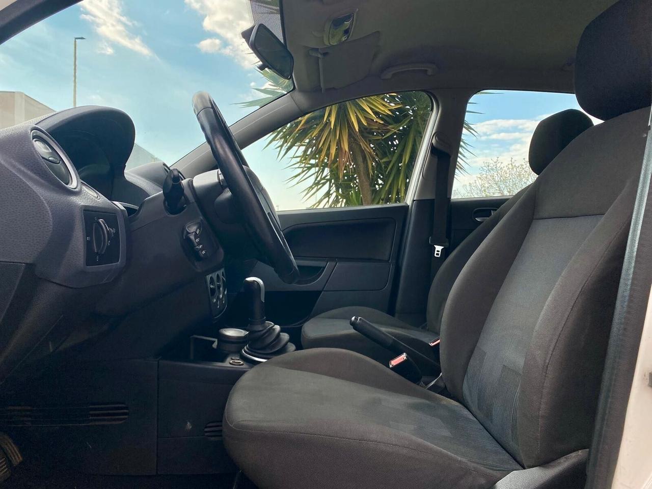 Ford Fiesta 1.4 16V 80 CV 5p. Ghia