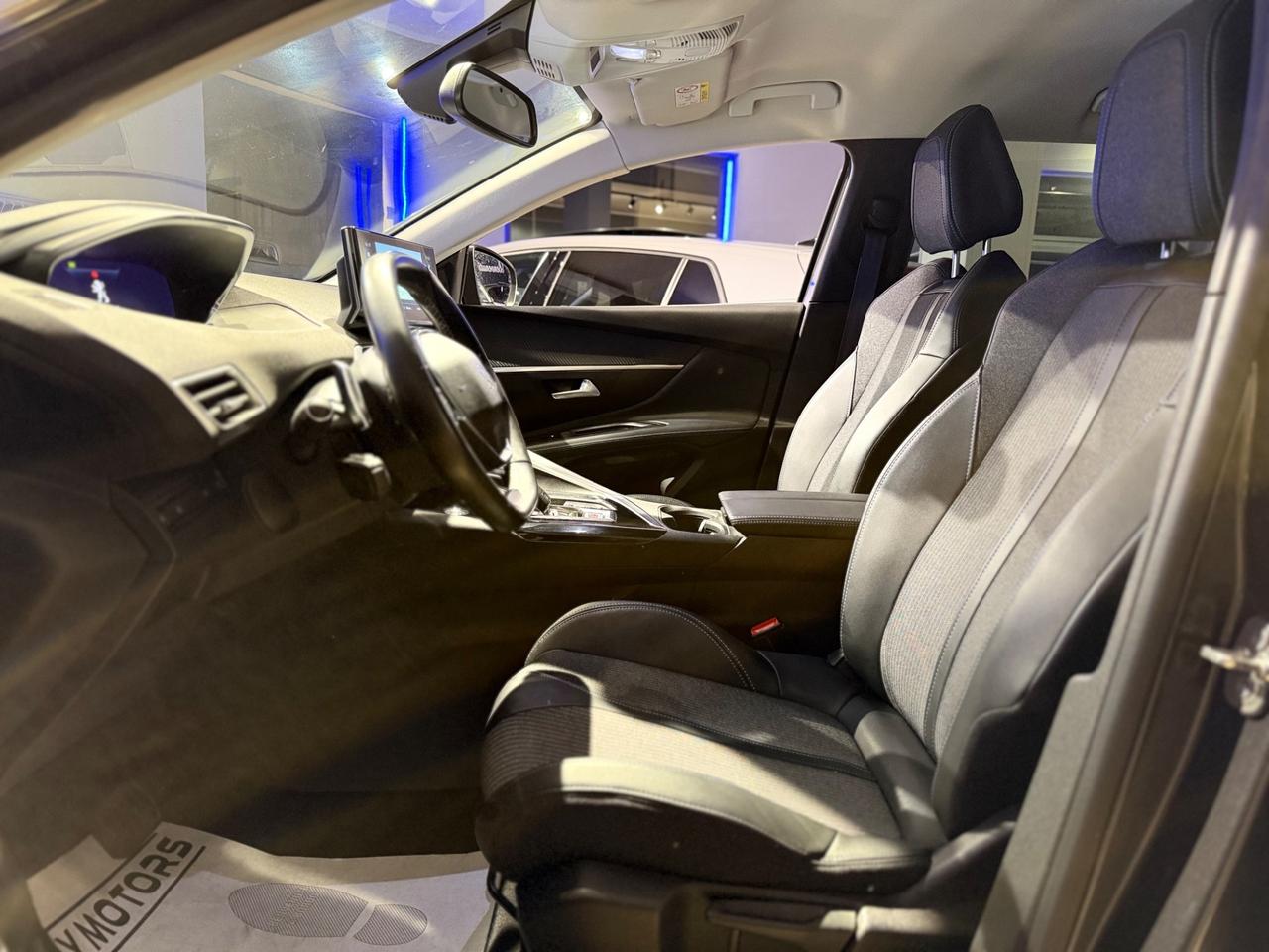 Peugeot 3008 BlueHDi 130 S&S EAT8 Allure Pack