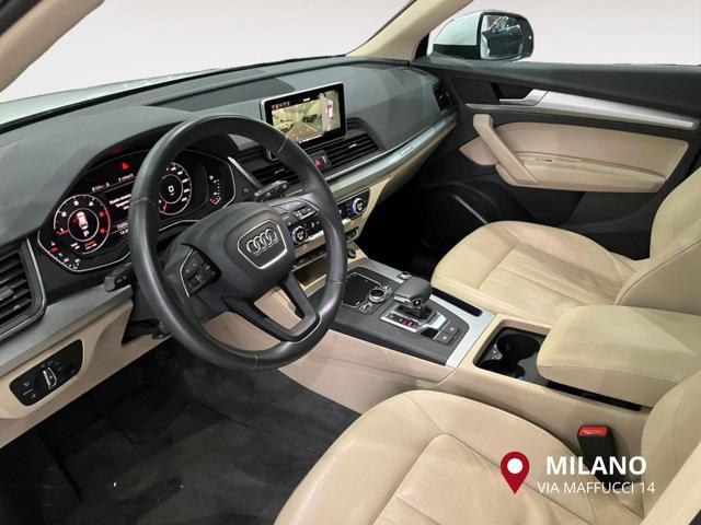 AUDI Q5 40 TDI quattro S tronic Business
