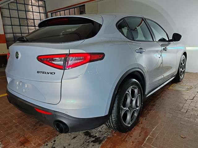 Alfa Romeo Stelvio 2.2d 160cv Sprint LED+Navi+Palette al Vol.+Camera