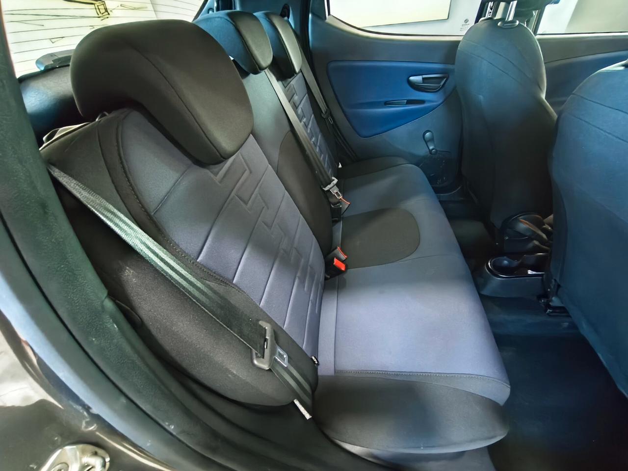 Lancia Ypsilon 1.0 FireFly 5 porte S&S Hybrid Gold Plus