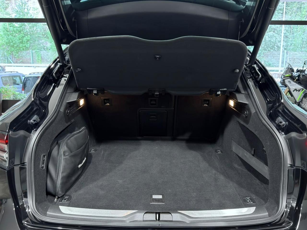 MASERATI LEVANTE GRANSPORT 3.0 350CV