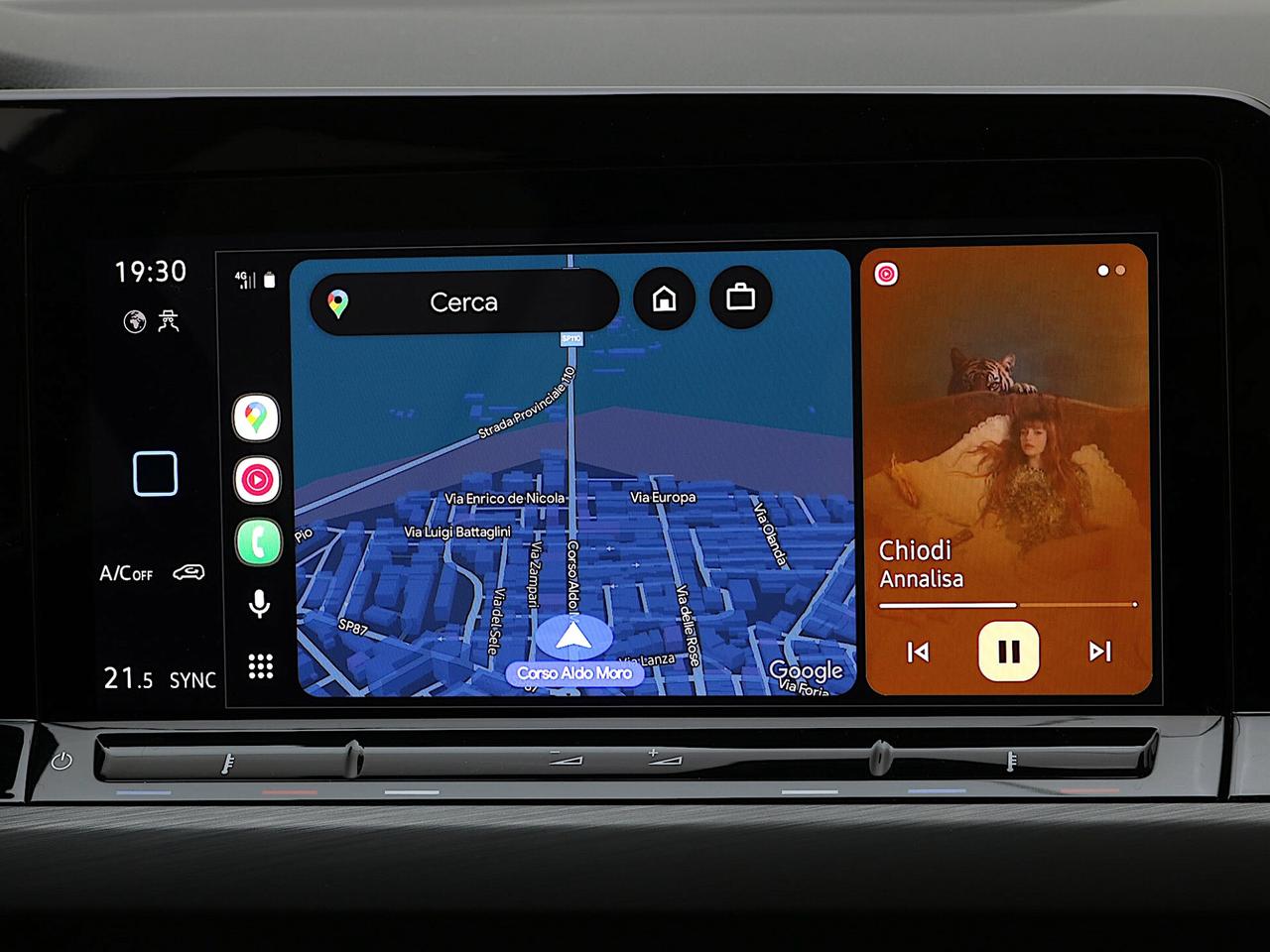 Volkswagen Golf 2.0 TDI DSG Style TETTO APRIBILE