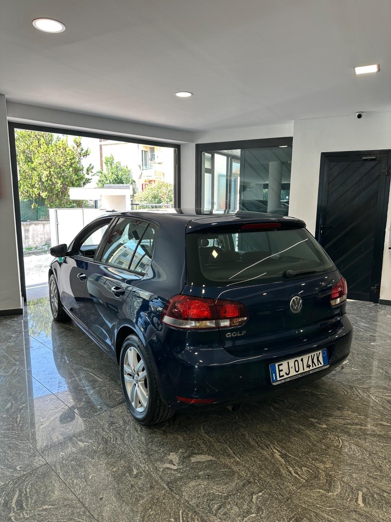 Volkswagen Golf 1.6 TDI DPF 5p. Highline