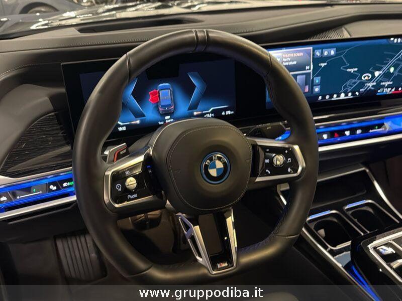 BMW Serie 7 G70 i7 xdrive60 MSport