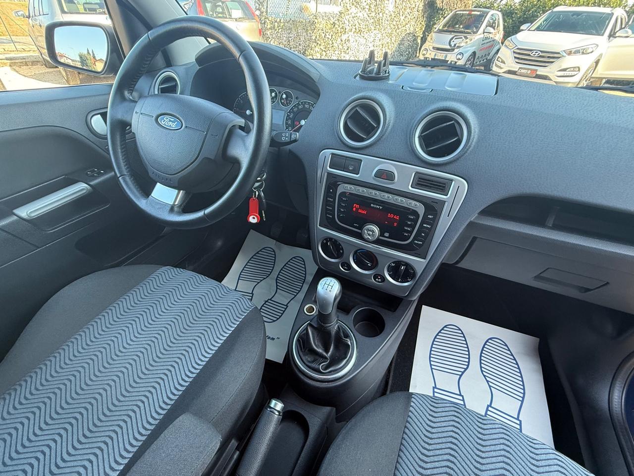 Ford Fusion 1.4 16V 5p. Titanium