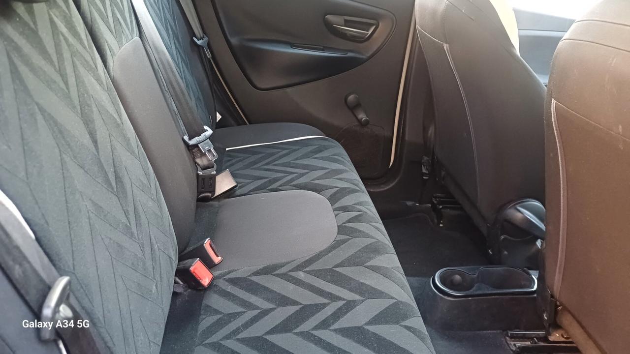 Lancia Ypsilon 1.2 69 CV 5 porte Platinum