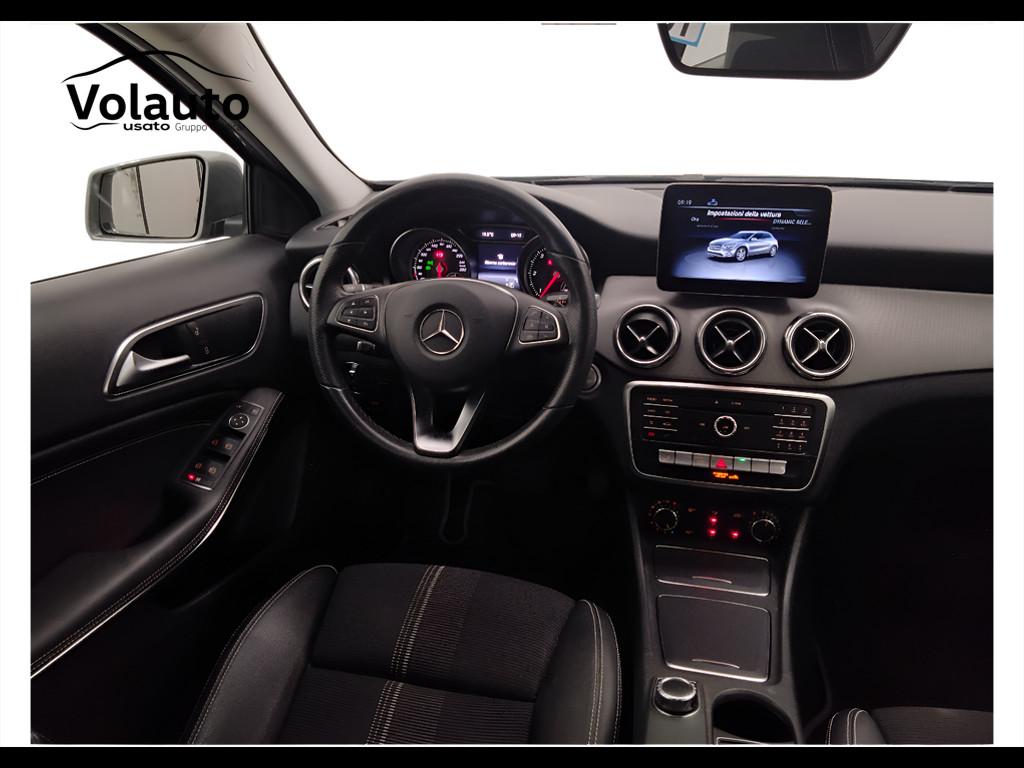 Mercedes-Benz GLA-X156 2017 - GLA 200 Sport auto